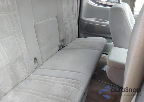 2003 Toyota Tundra Sr5 V8 from USA, damaged, VIN 5TBRT34163S384041